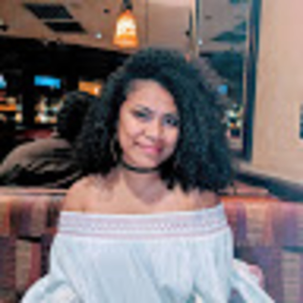 Meet your Posher, Leah